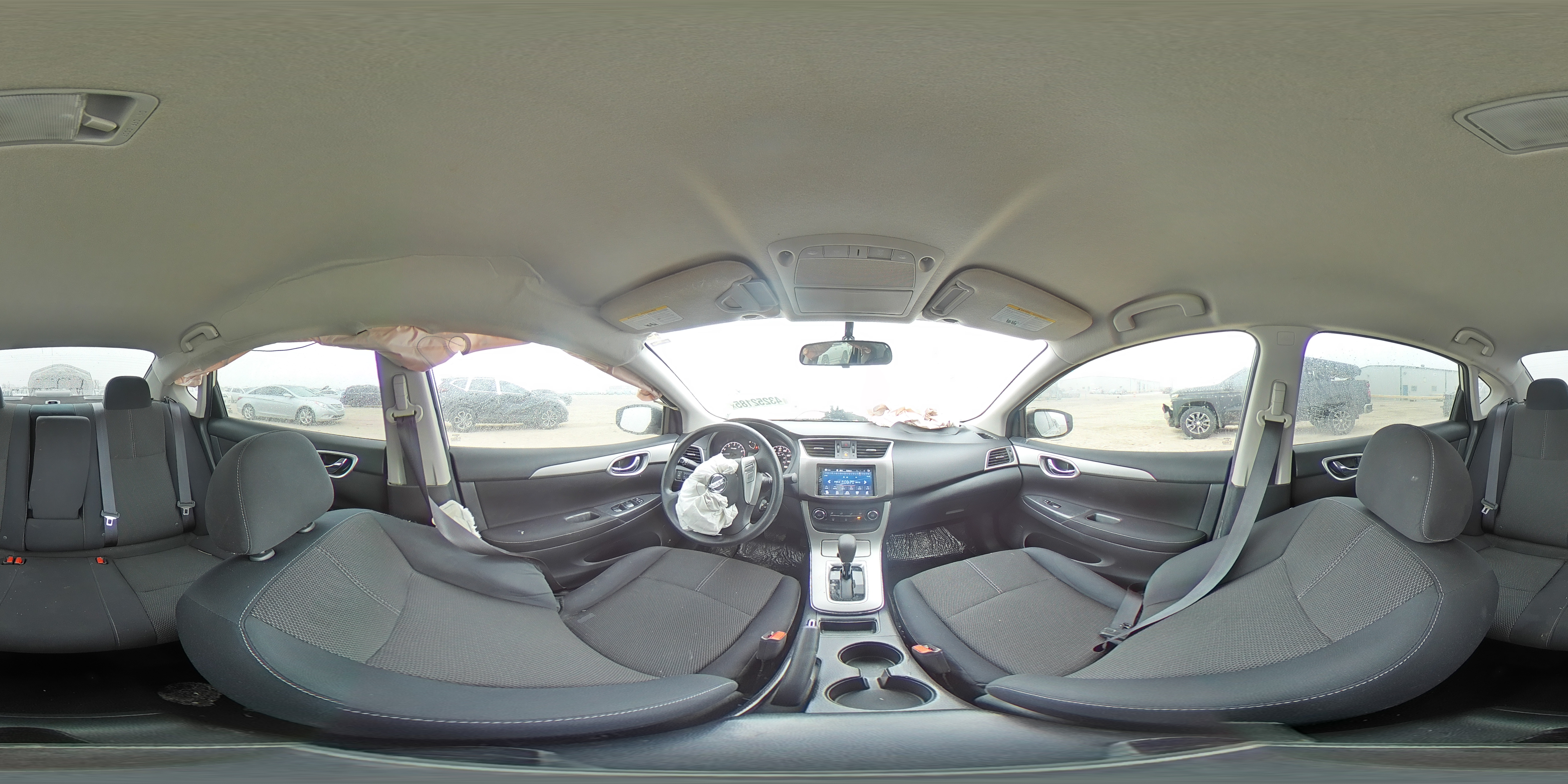 2015 Nissan Sentra - Image 12