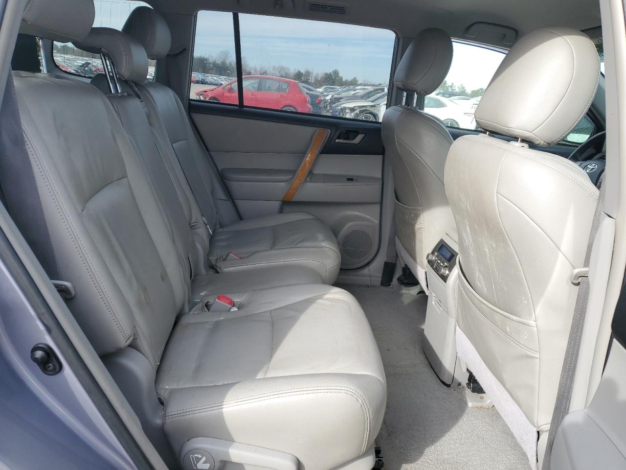 2008 Toyota Highlander - Image 11