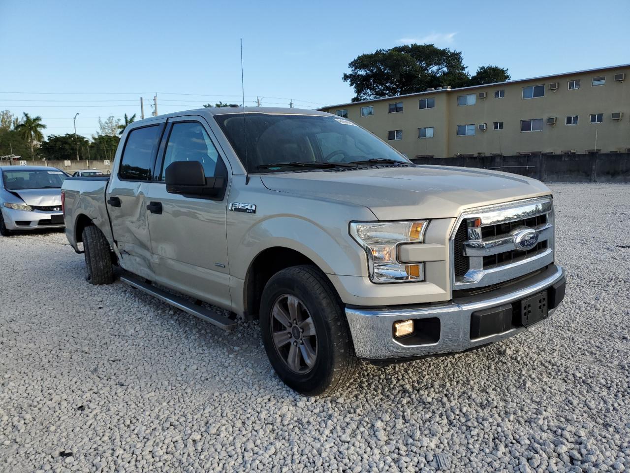 2017 Ford F-150 - Image 4