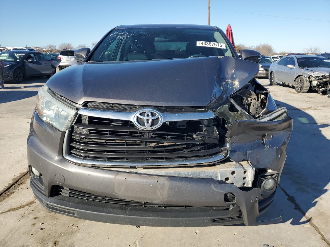 2016 Toyota Highlander - Image 5