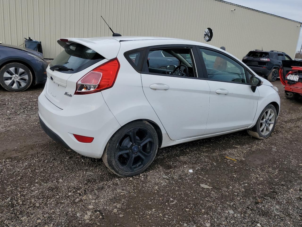 2014 Ford Fiesta - Image 3