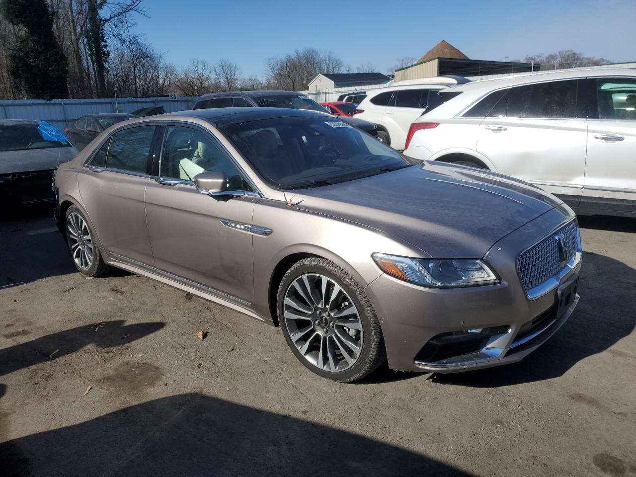 2018 Lincoln Continental - Image 4