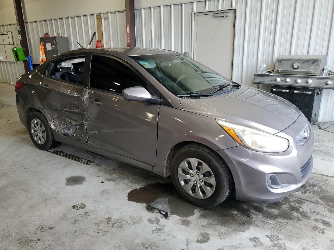 2017 Hyundai Accent - Image 4