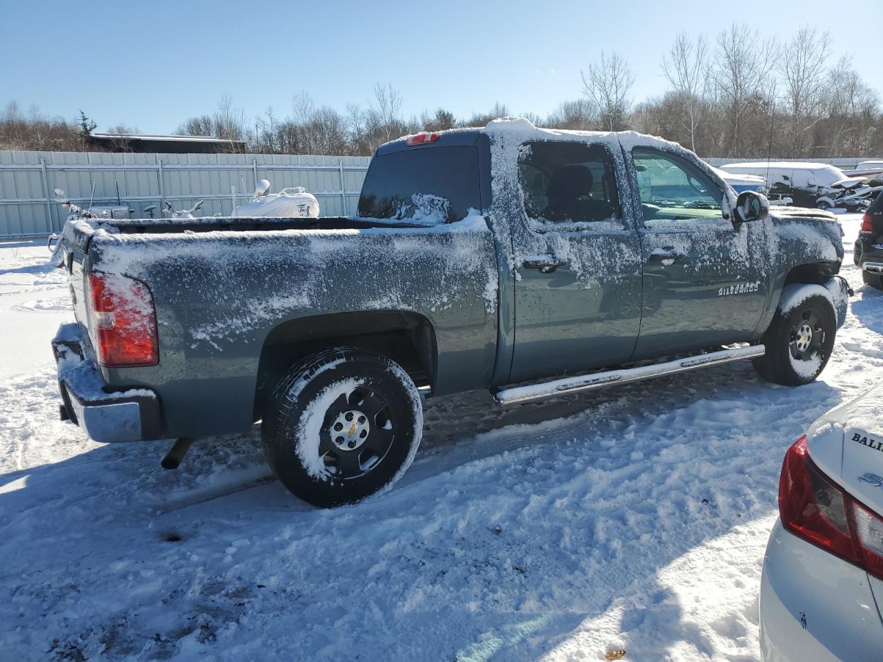 2011 Chevrolet Silverado - Image 3
