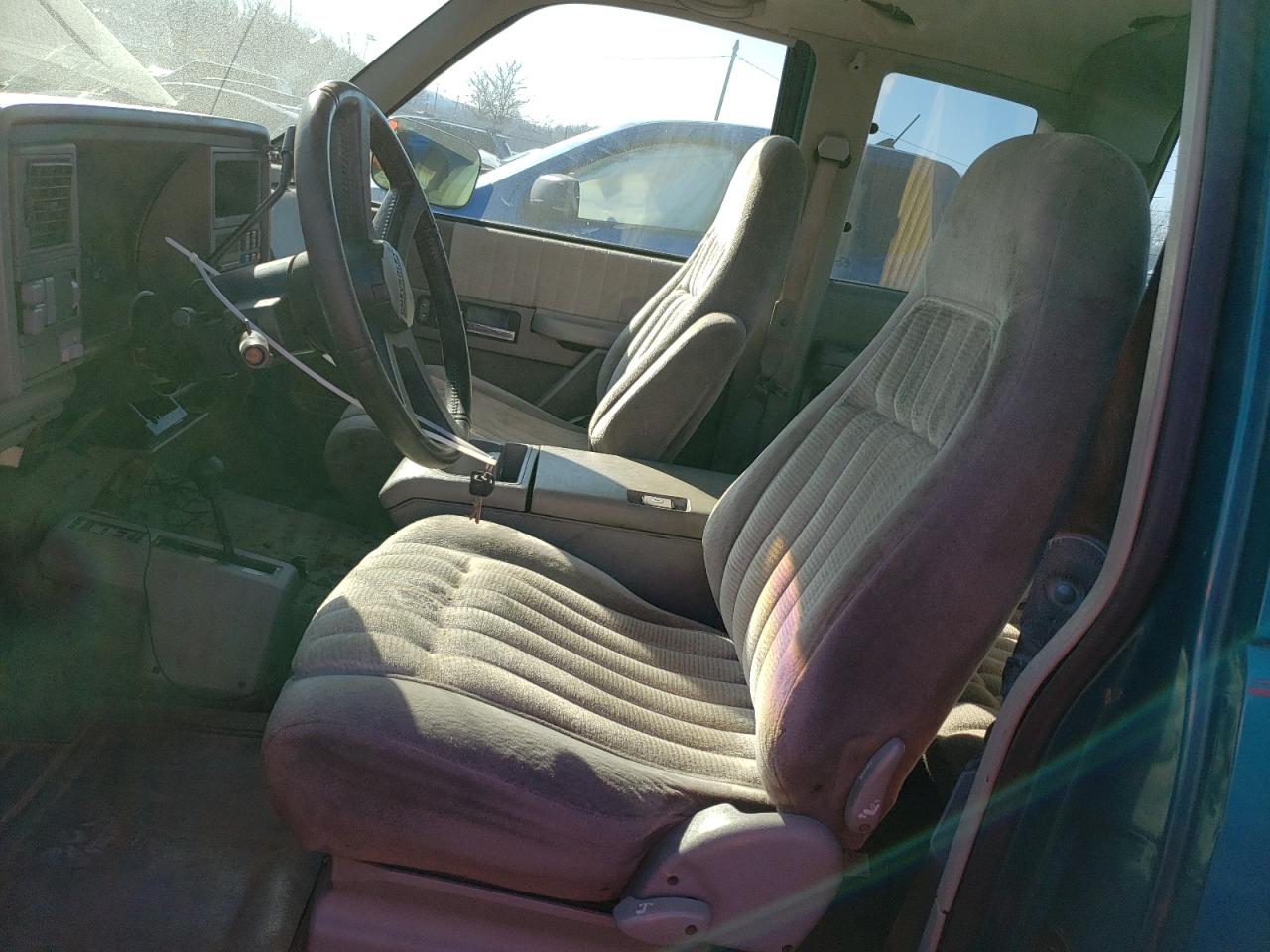 1994 Chevrolet GMT-400 - Image 7