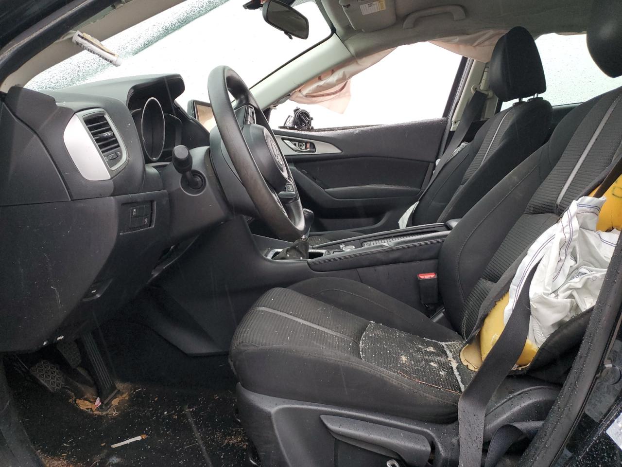 2017 Mazda 3 - Image 7