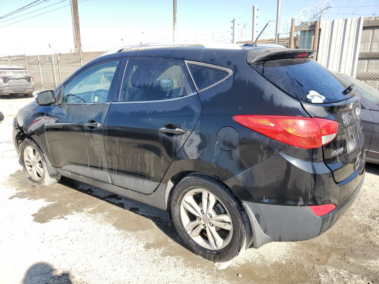 2012 Hyundai Tucson - Image 2