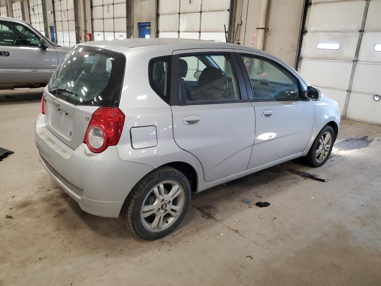 2010 Chevrolet Aveo - Image 3