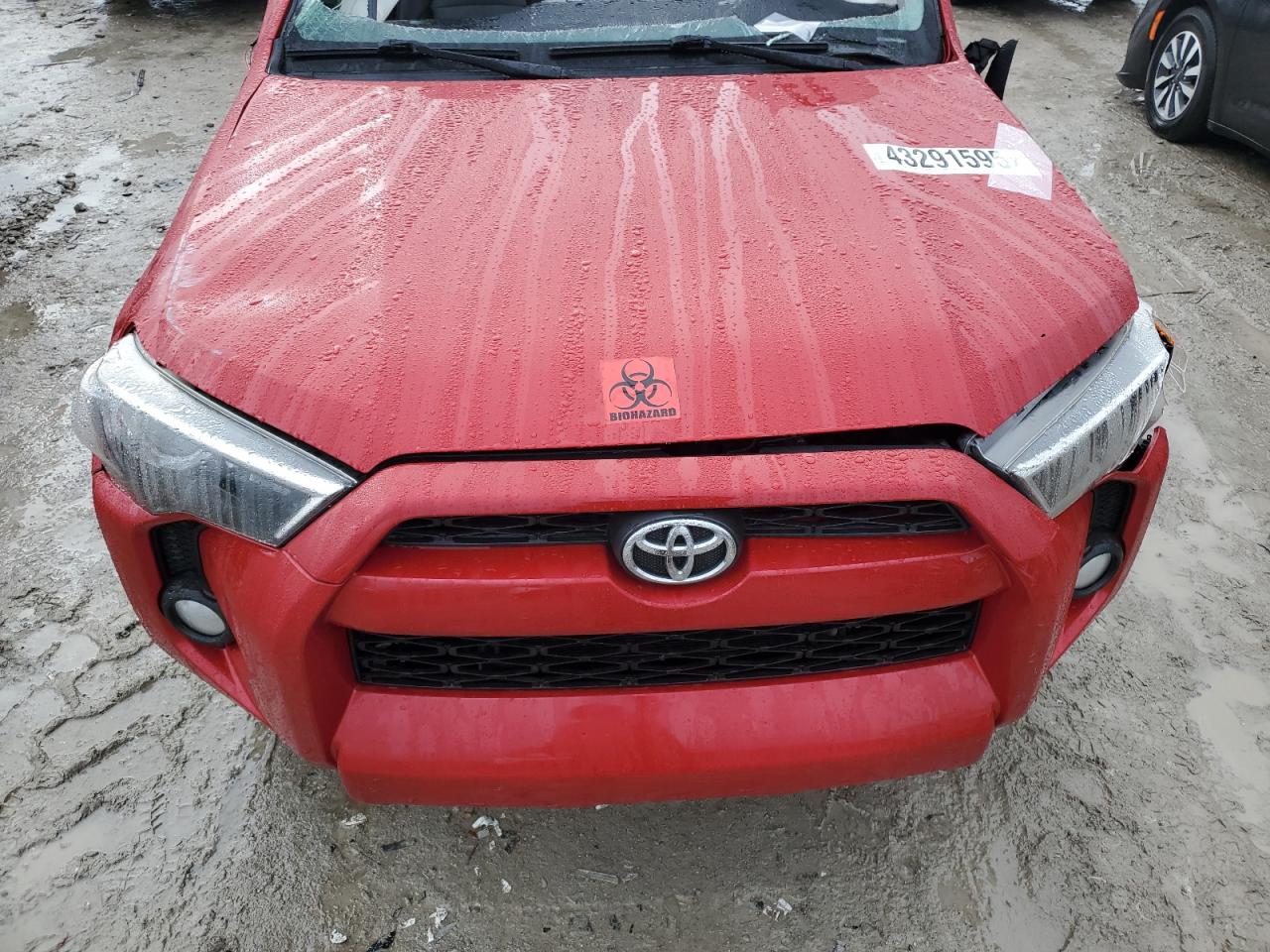 2018 Toyota 4Runner - Image 13