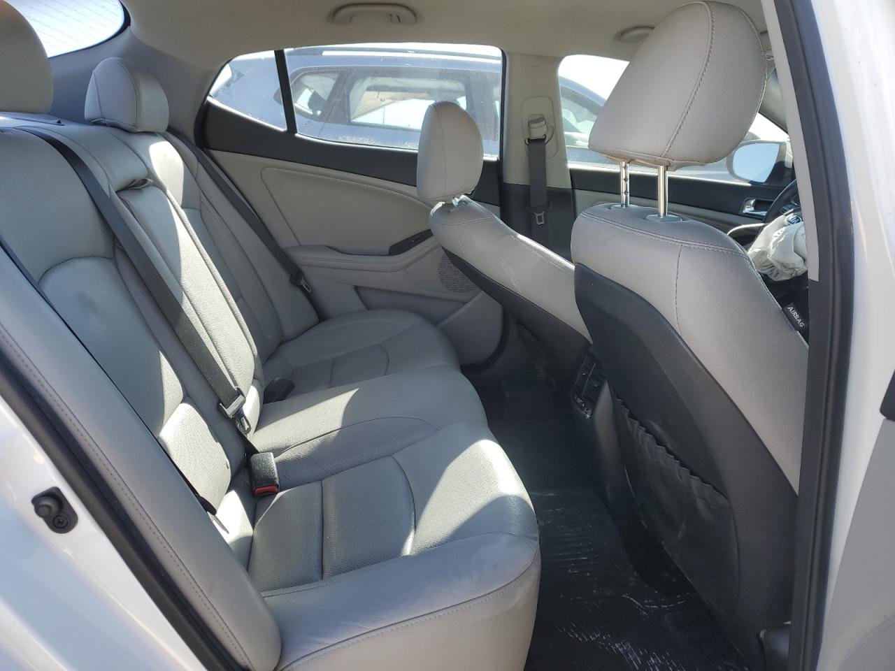 2014 Kia Optima - Image 10