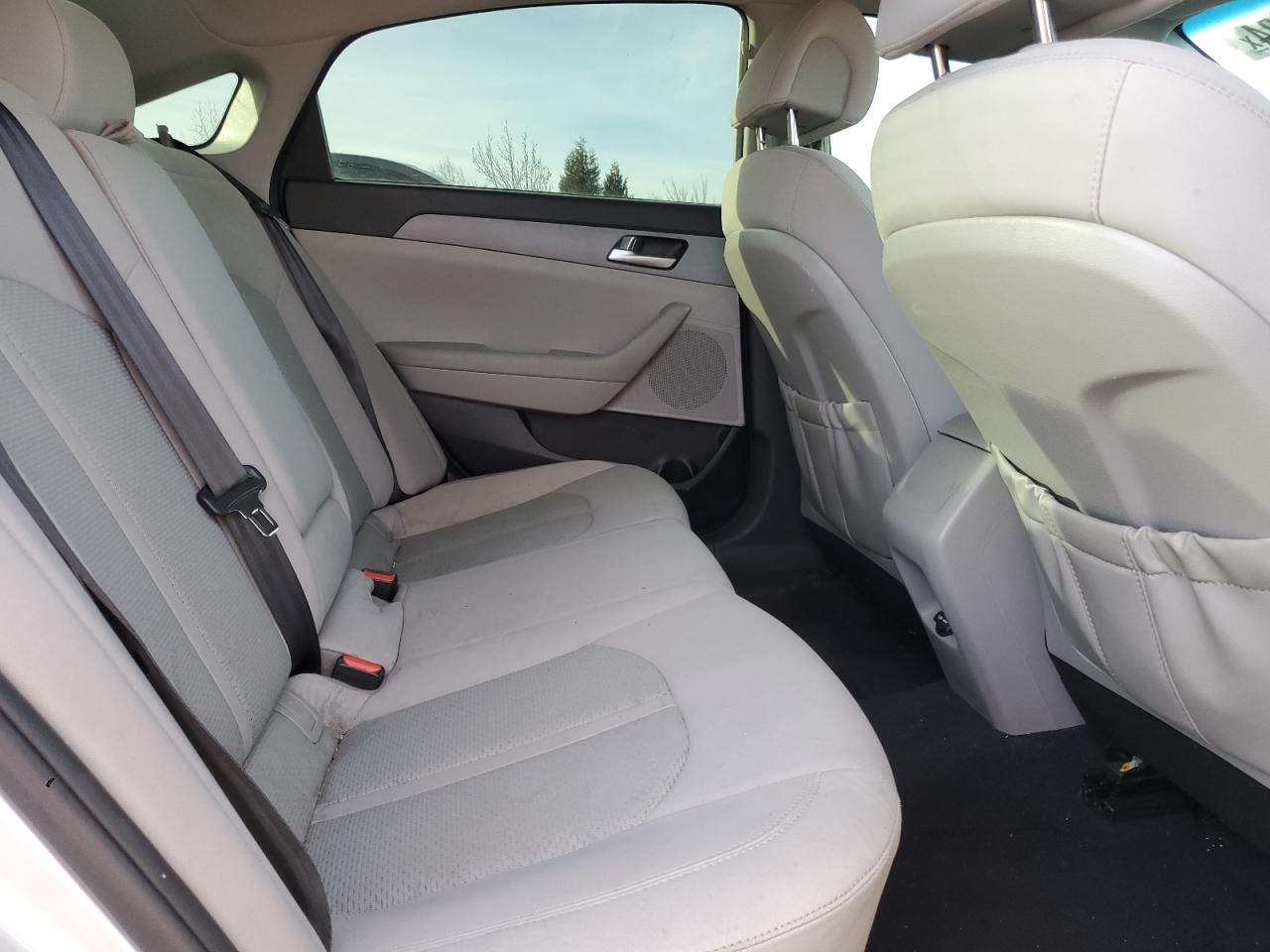 2017 Hyundai Sonata - Image 11