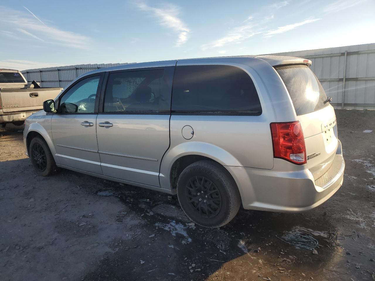 2012 Dodge Caravan - Image 2