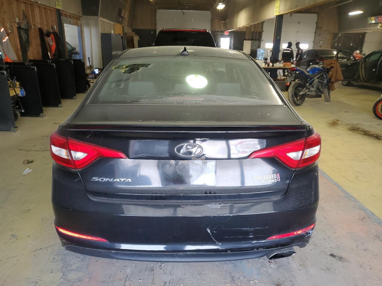 2015 Hyundai Sonata - Image 6