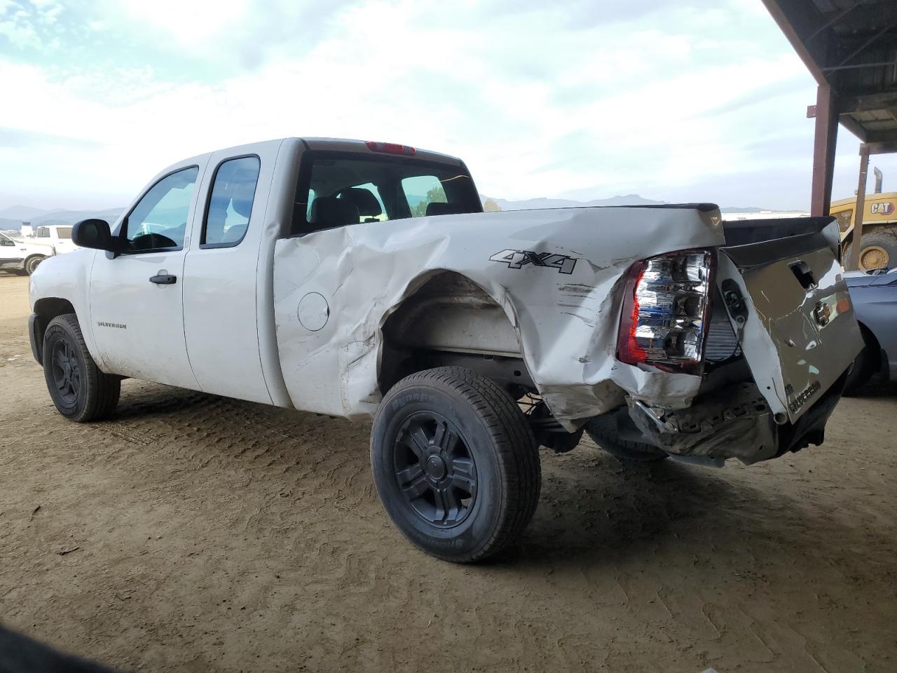 2010 Chevrolet Silverado - Image 2