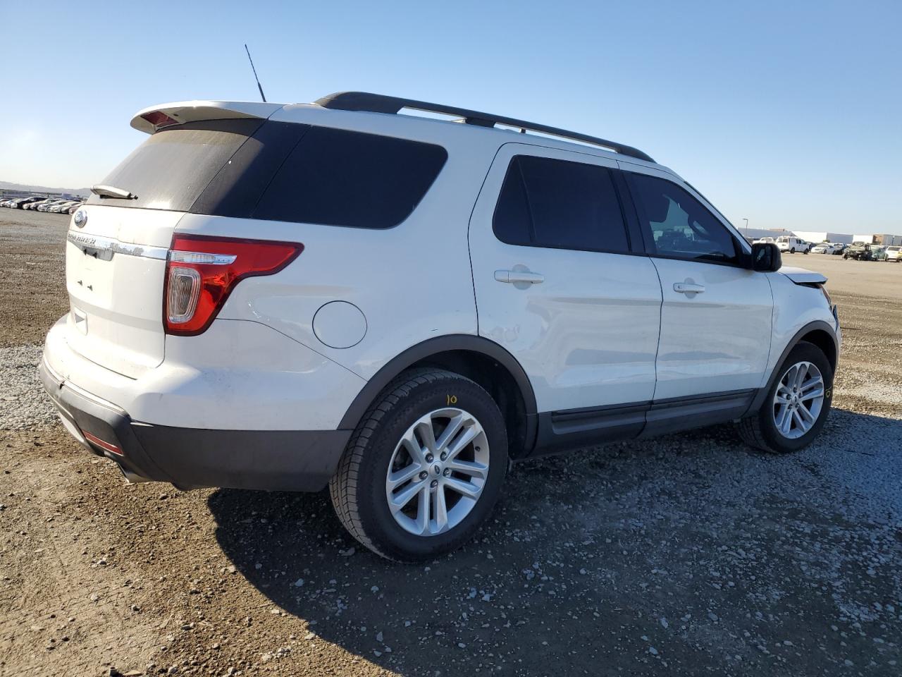 VIN 1FM5K7B85FGC50440 2015 FORD EXPLORER no.3