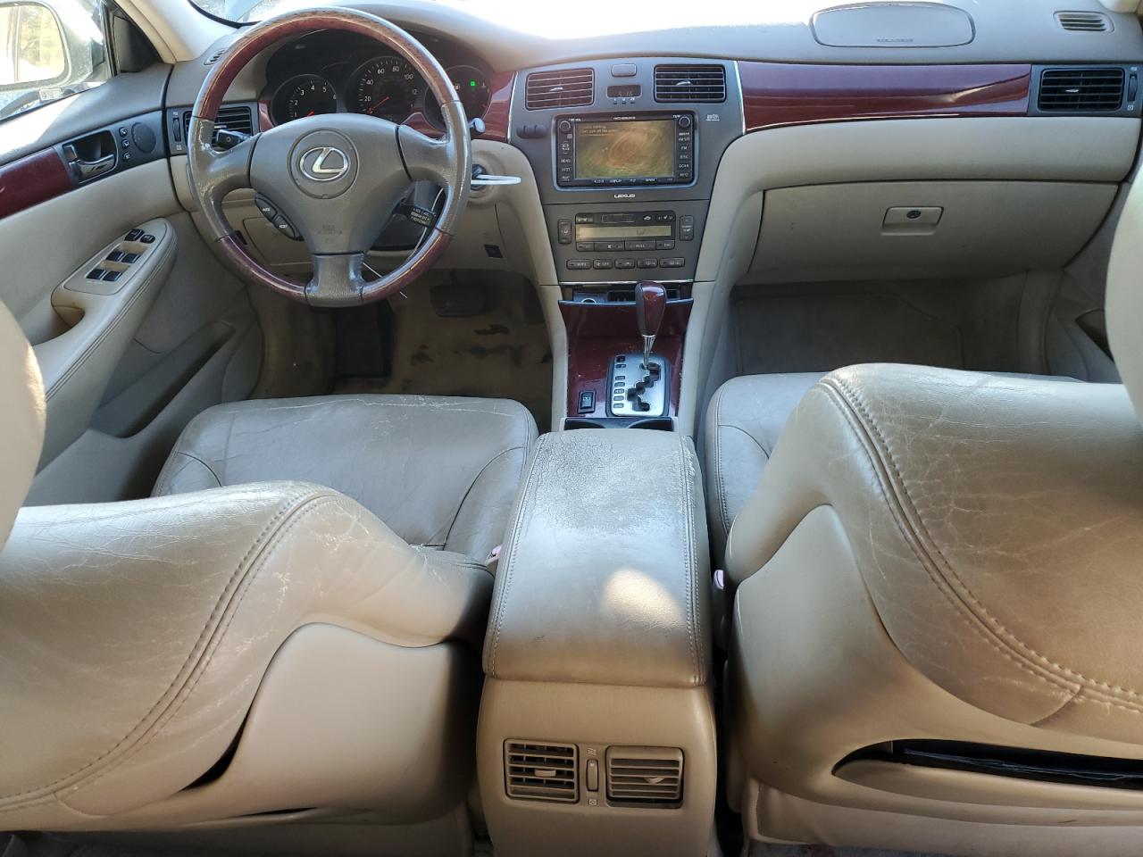 2004 Lexus ES - Image 8