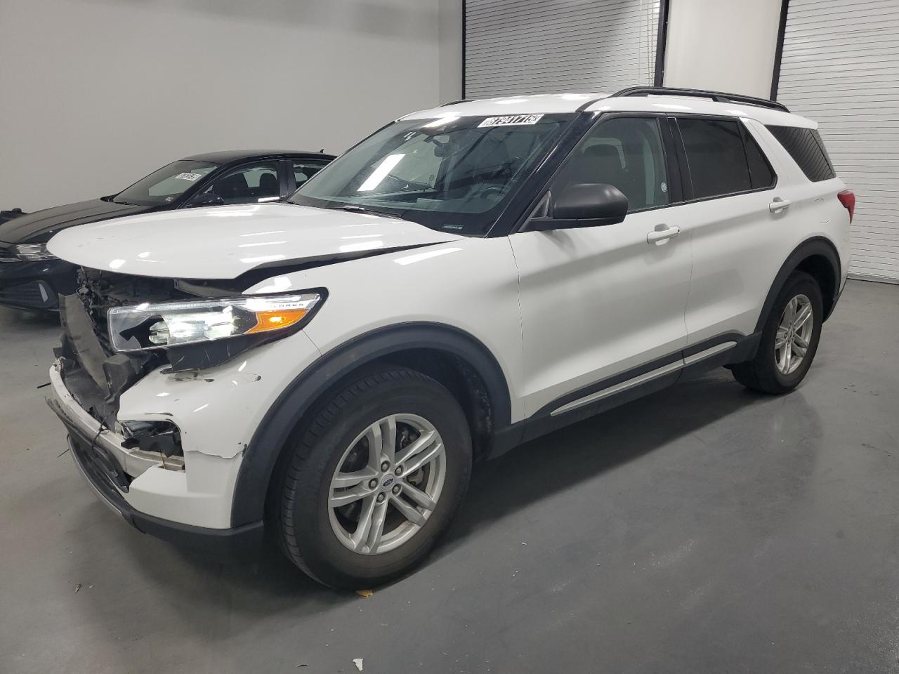 2023 Ford Explorer - Image 1