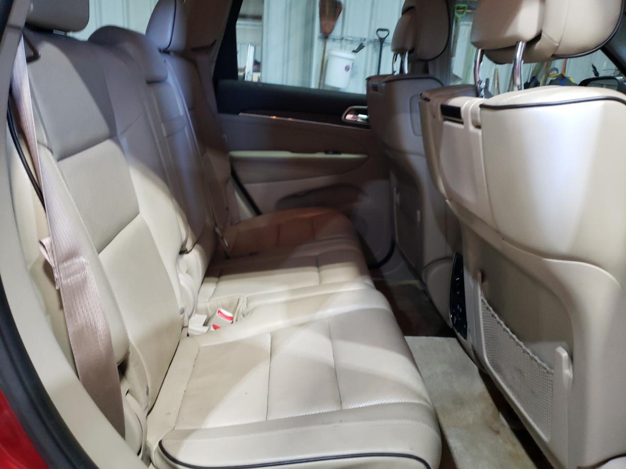 2015 Jeep Grand Cherokee - Image 11