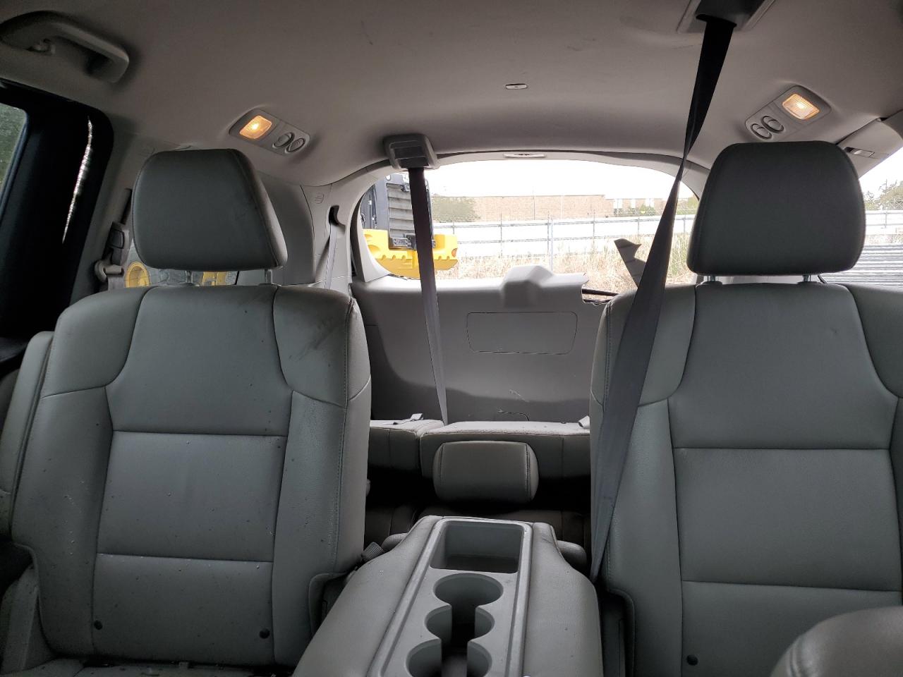 2014 Honda Odyssey - Image 10