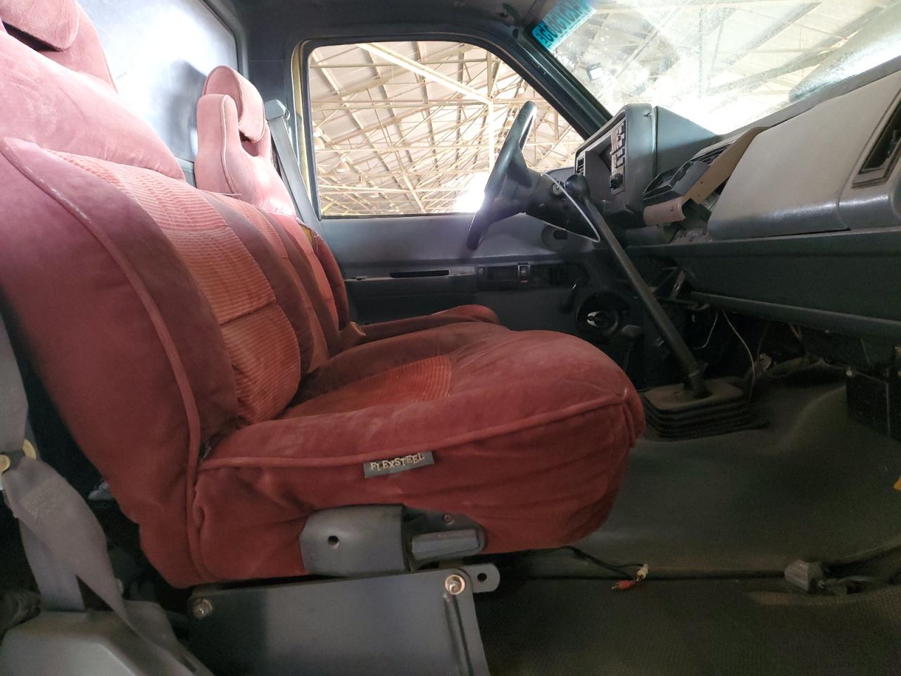 1988 Chevrolet GMT-400 - Image 11