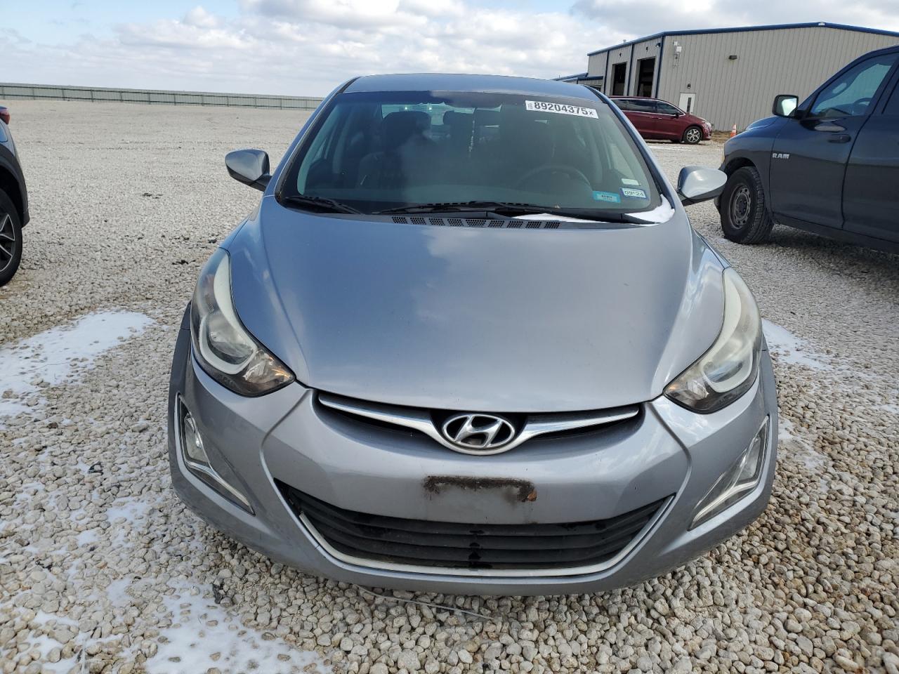 2016 Hyundai Elantra - Image 5