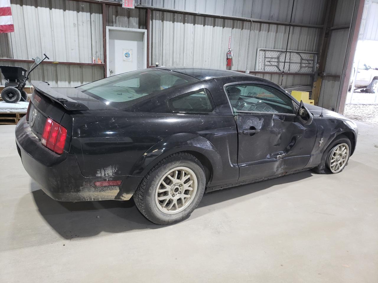 2006 Ford Mustang - Image 3