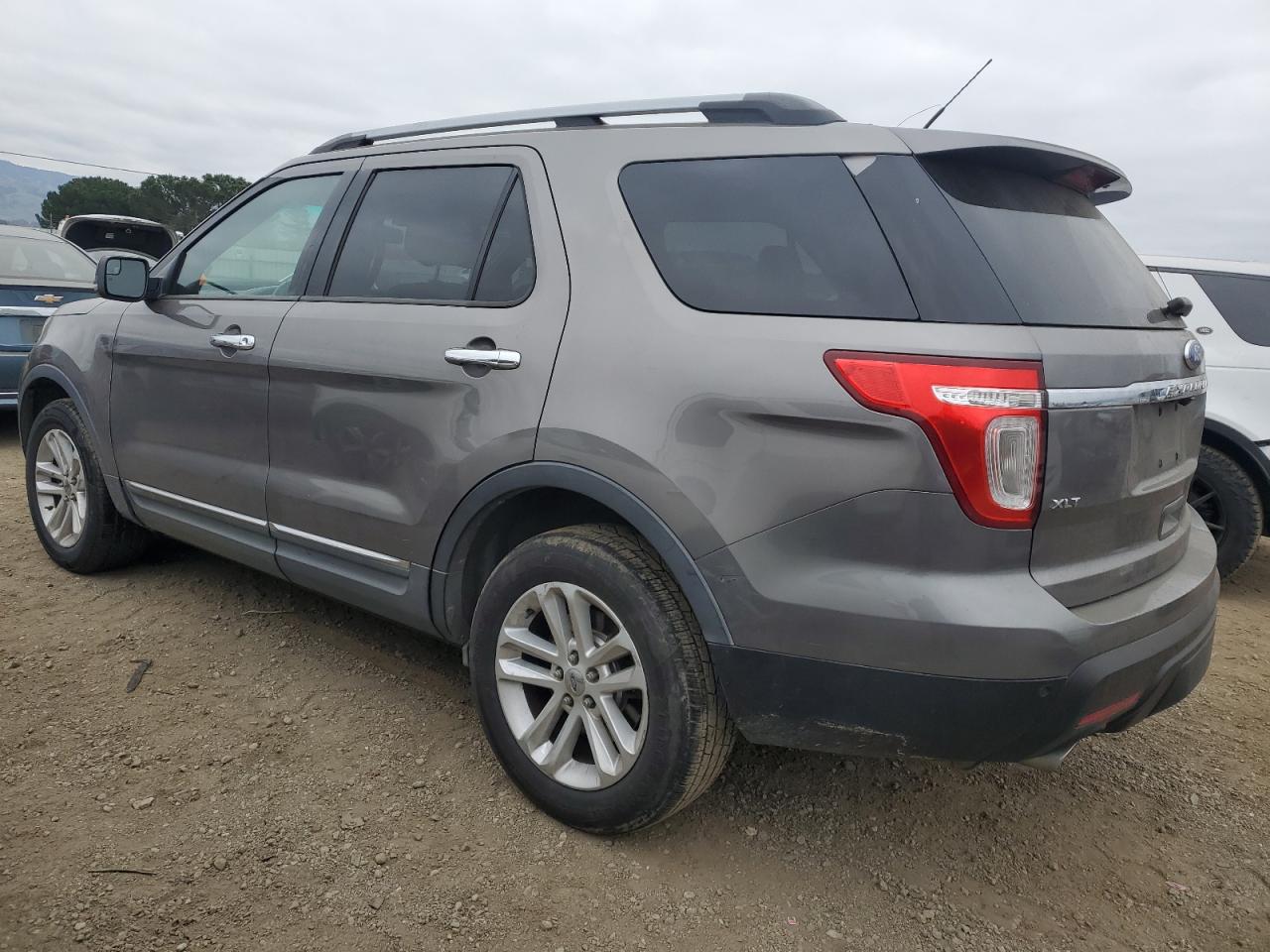 2011 Ford Explorer - Image 2