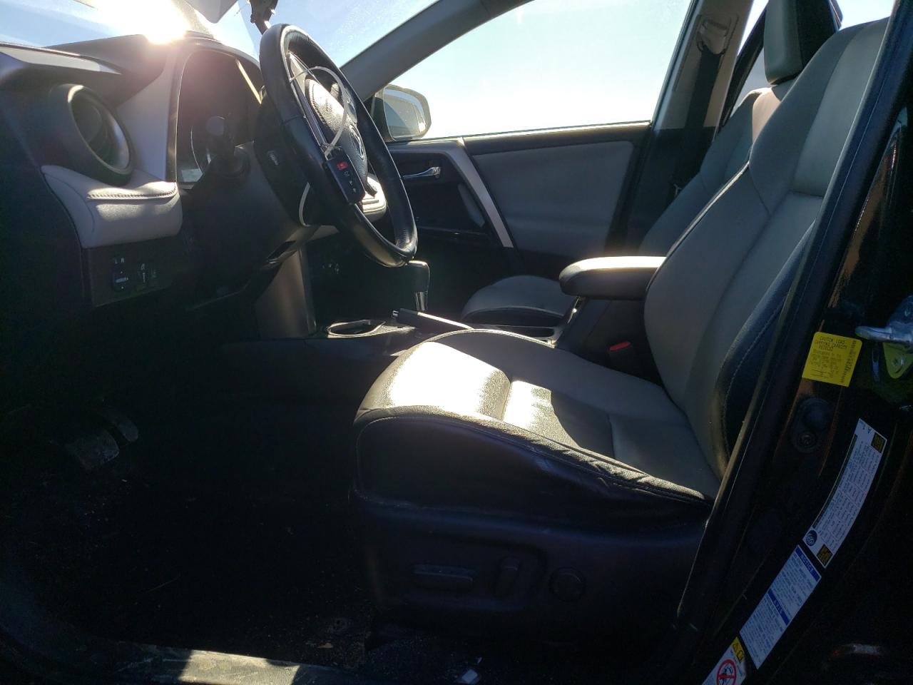 2017 Toyota RAV 4 - Image 7