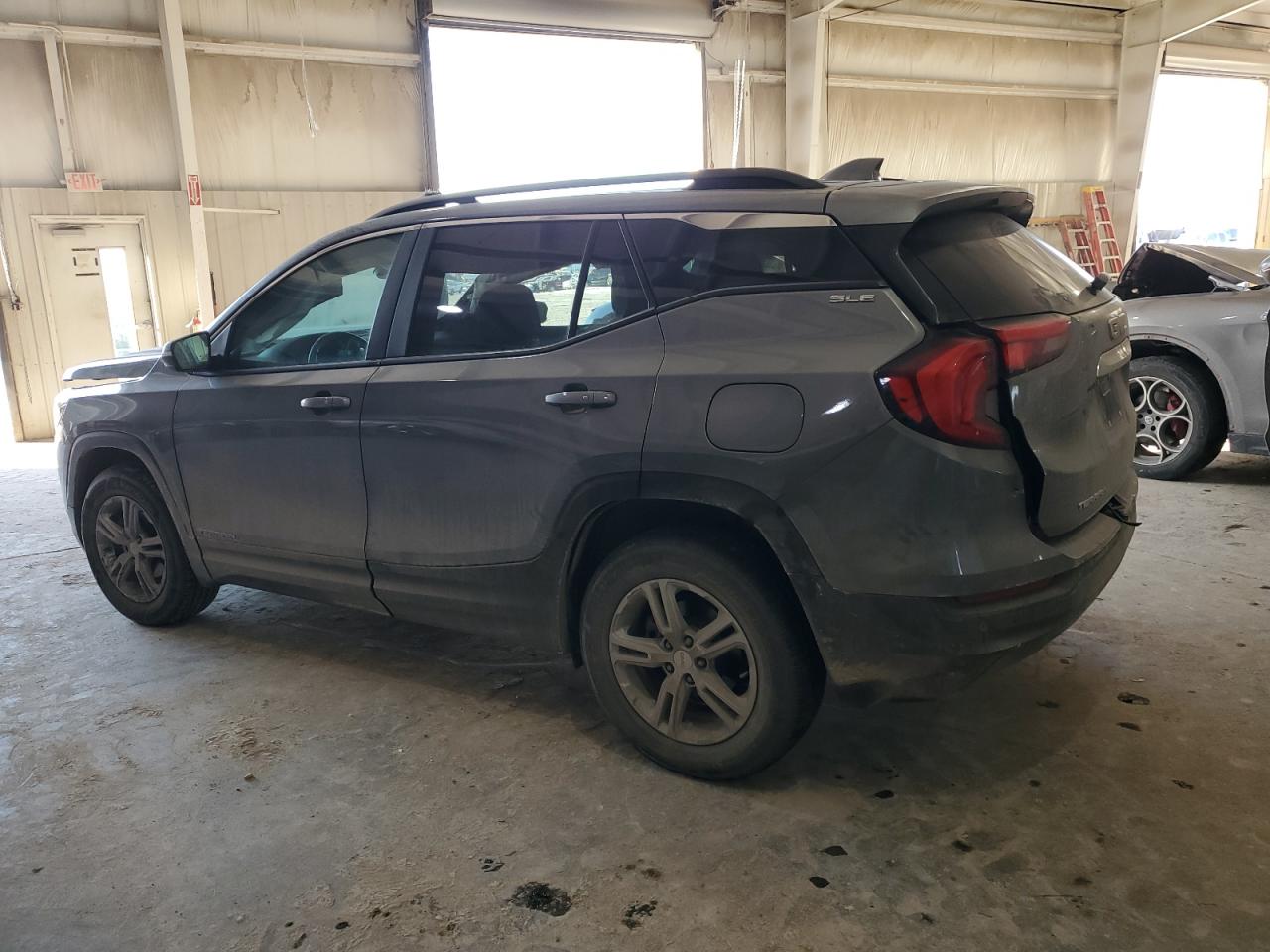 2021 GMC Terrain - Image 2