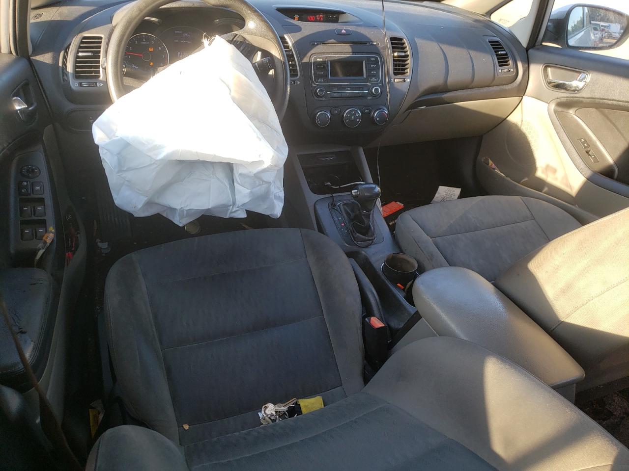 2016 Kia Forte - Image 8