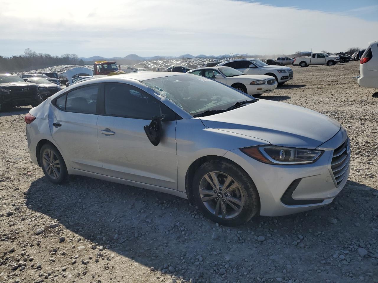 2017 Hyundai Elantra - Image 4