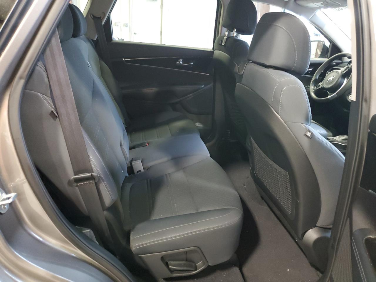 2017 Kia Sorento - Image 12
