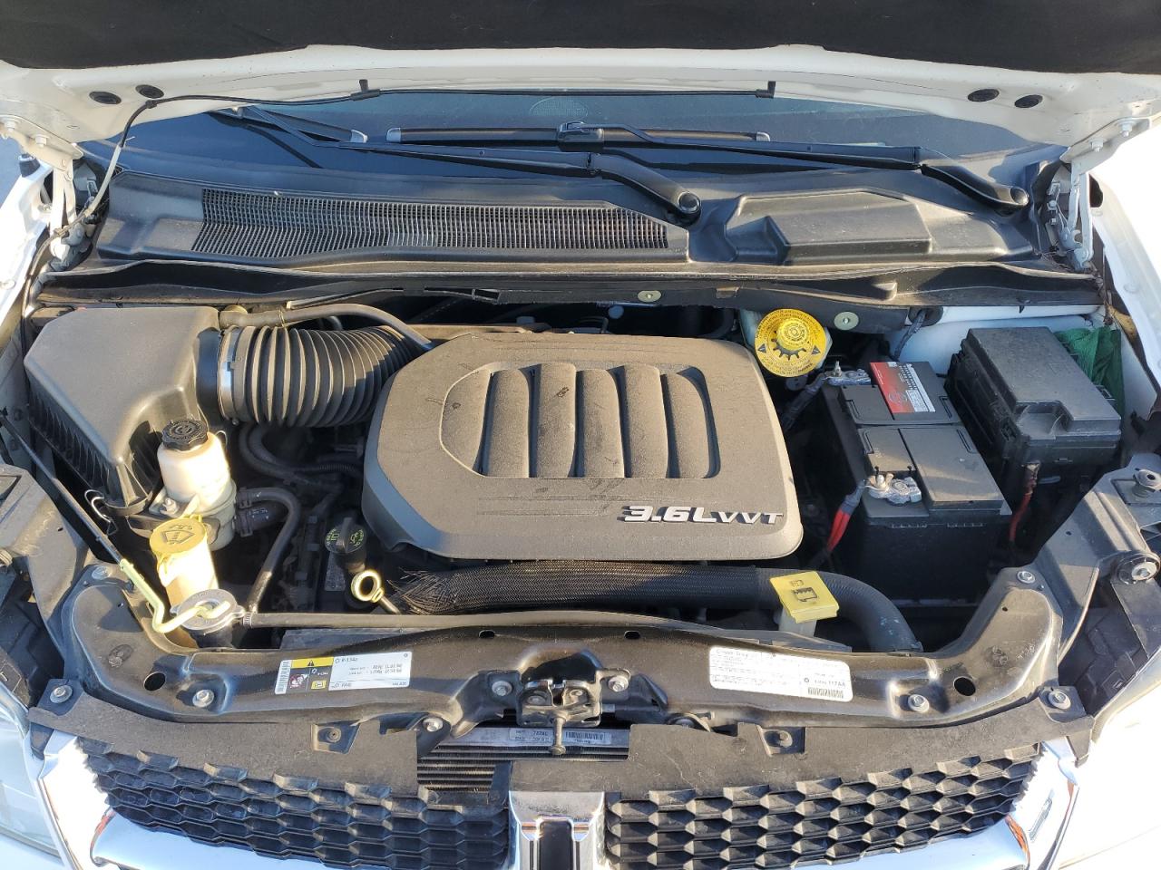 2015 Dodge Caravan - Image 12
