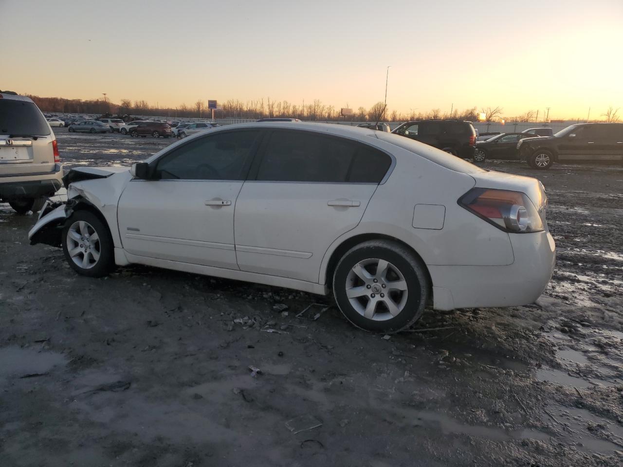 2009 Nissan Altima - Image 2