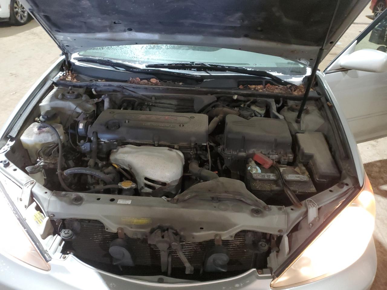 2005 Toyota Camry Le VIN: 4T1BE32K25U974228 Lot: 89055885