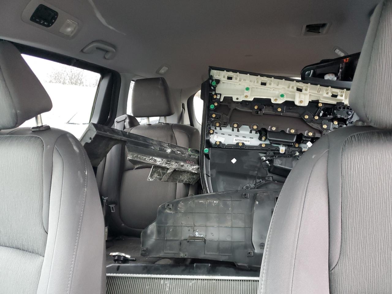 2019 Honda Odyssey - Image 10