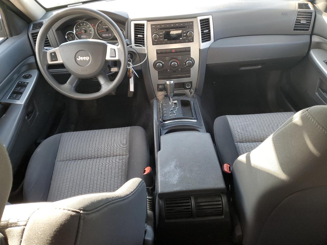 2008 Jeep Grand Cherokee - Image 8