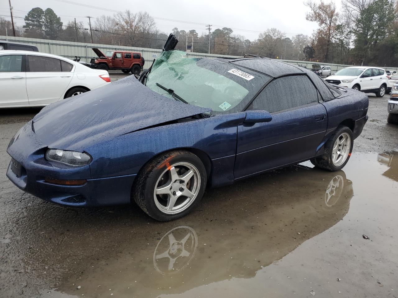 2002 Chevrolet Camaro - Image 1