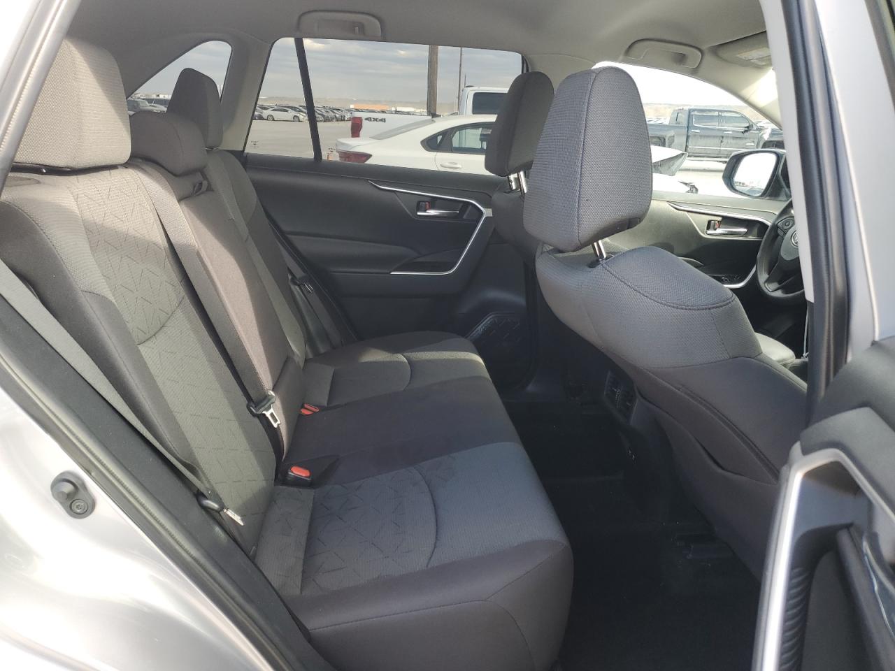 2021 Toyota RAV 4 - Image 11