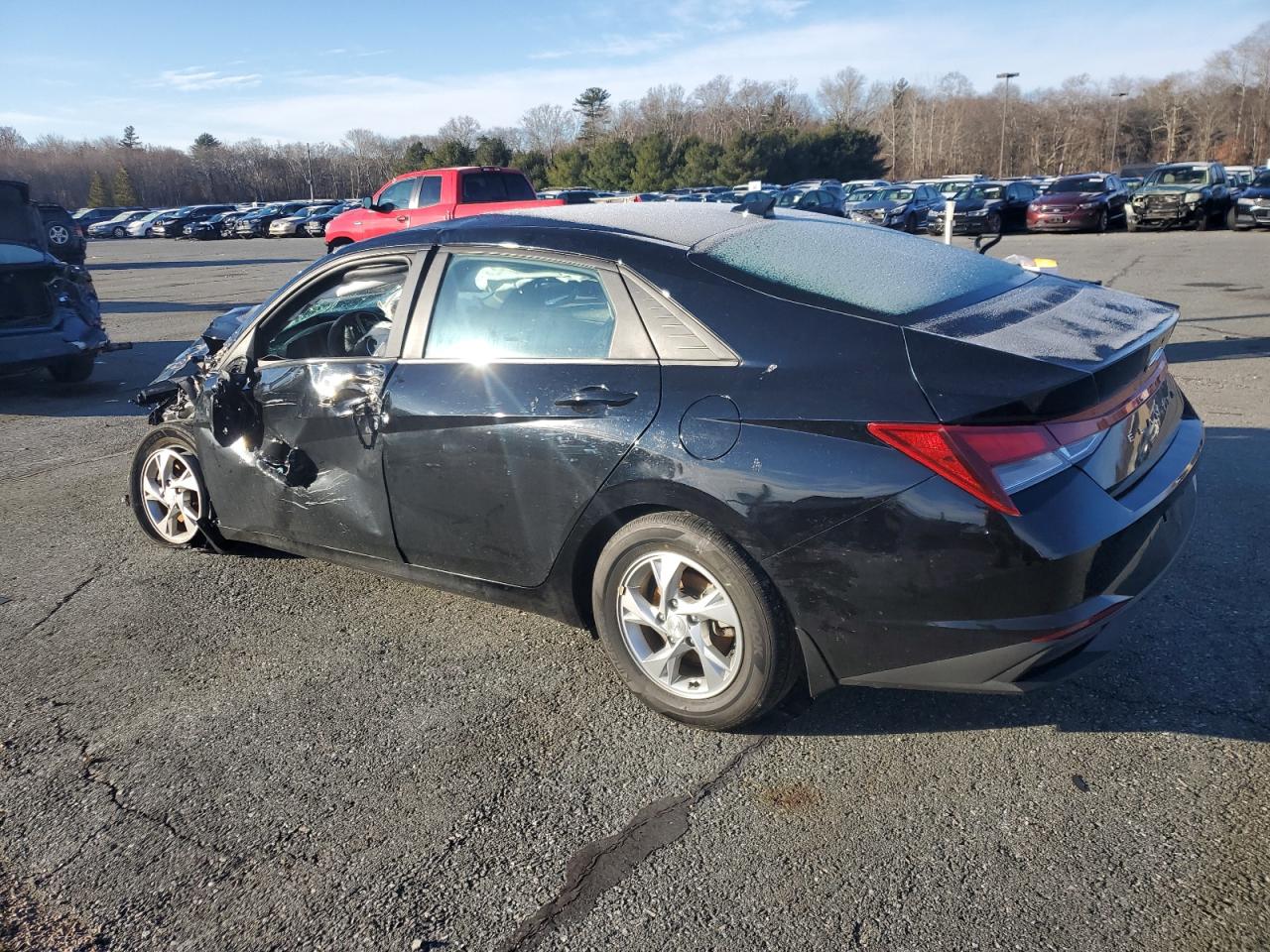 2023 Hyundai Elantra - Image 2