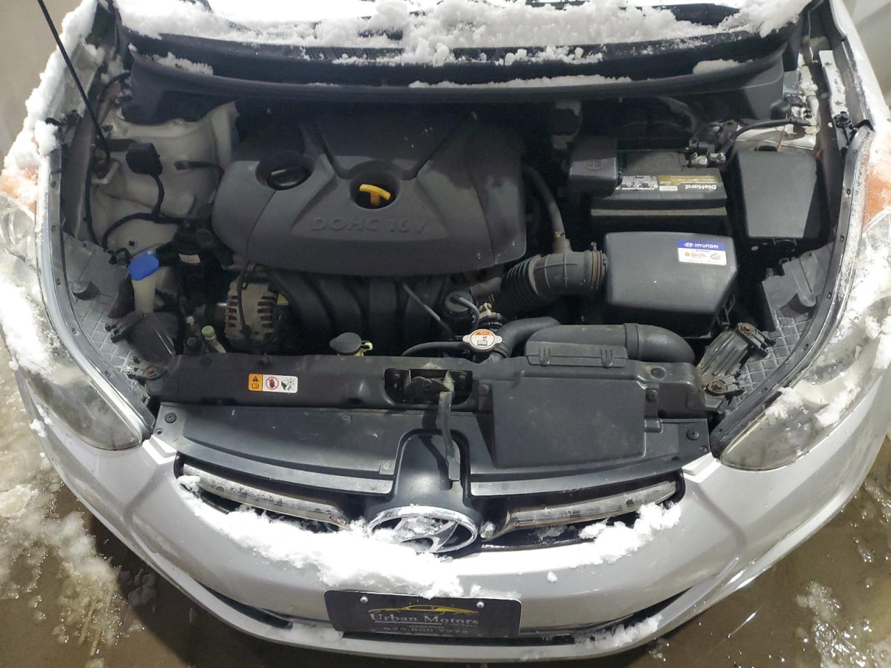 2012 Hyundai Elantra - Image 11