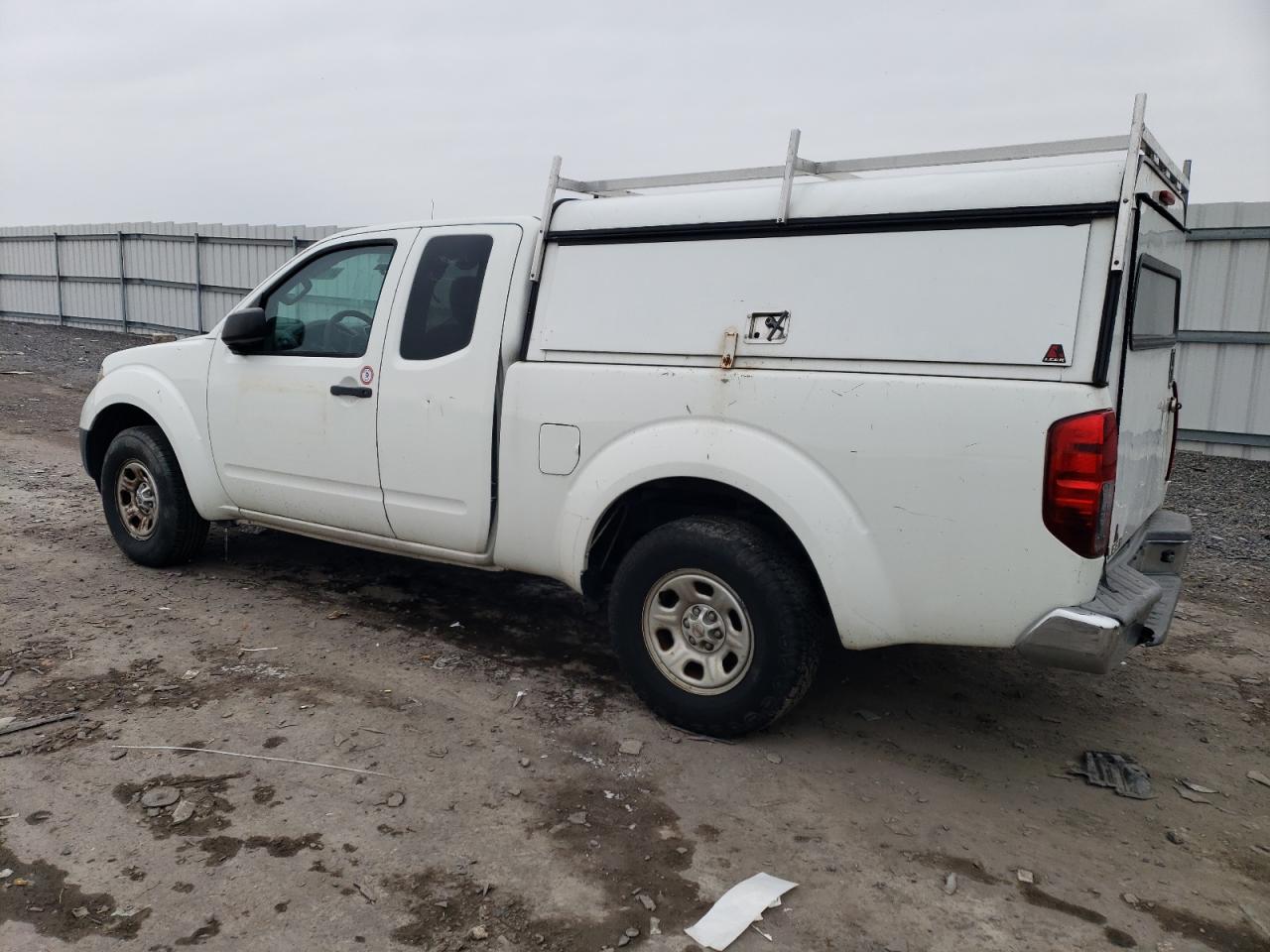 2015 Nissan Navara (Frontier) - Image 2