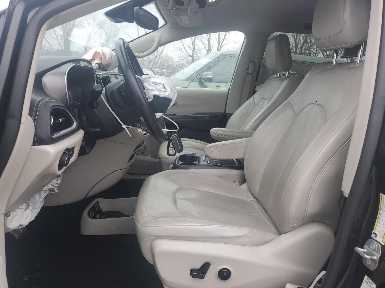 2021 Chrysler Pacifica - Image 7