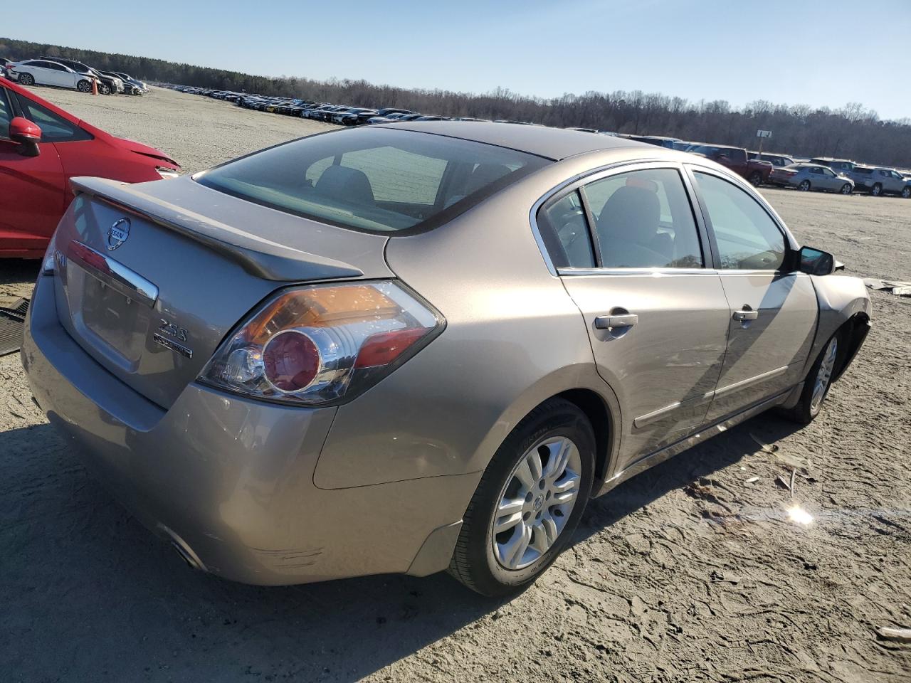 2011 Nissan Altima - Image 3
