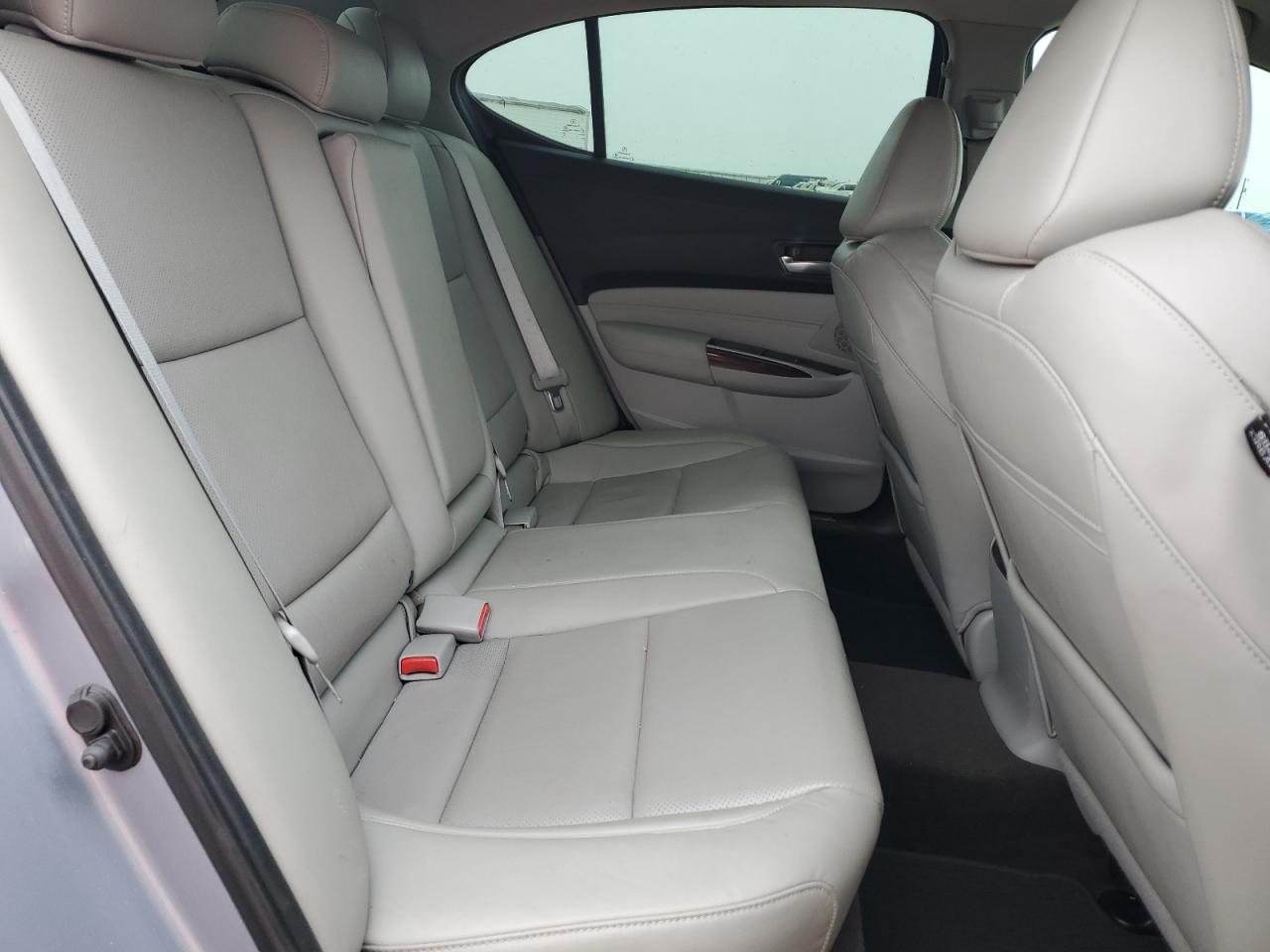 2015 Acura TLX - Image 10