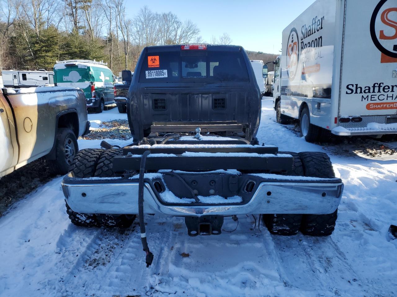 2015 RAM 3500 - Image 6