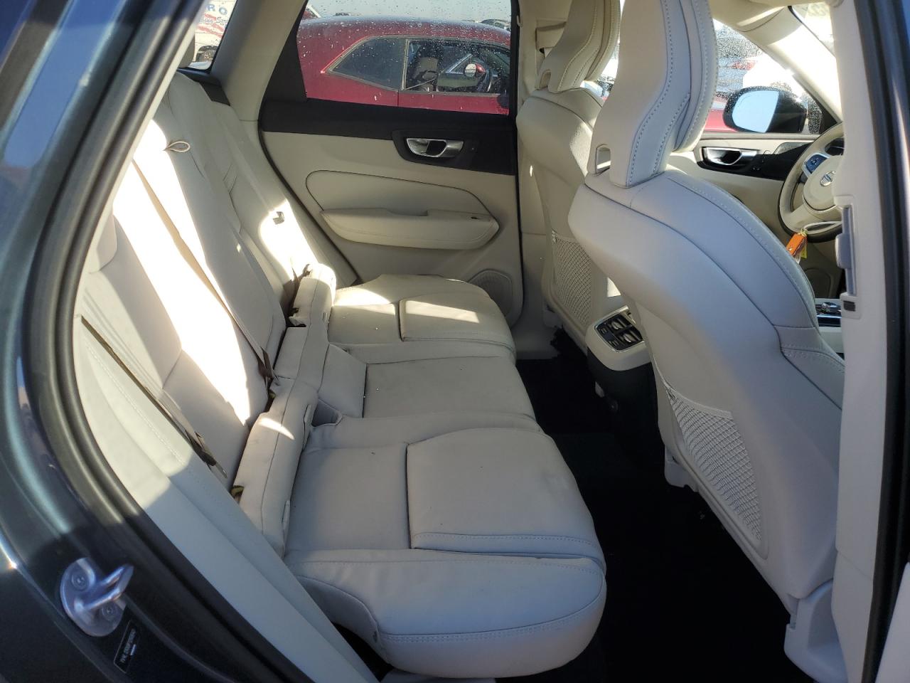 2023 Volvo XC60 - Image 10