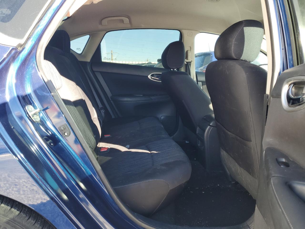 2017 Nissan Sentra - Image 10