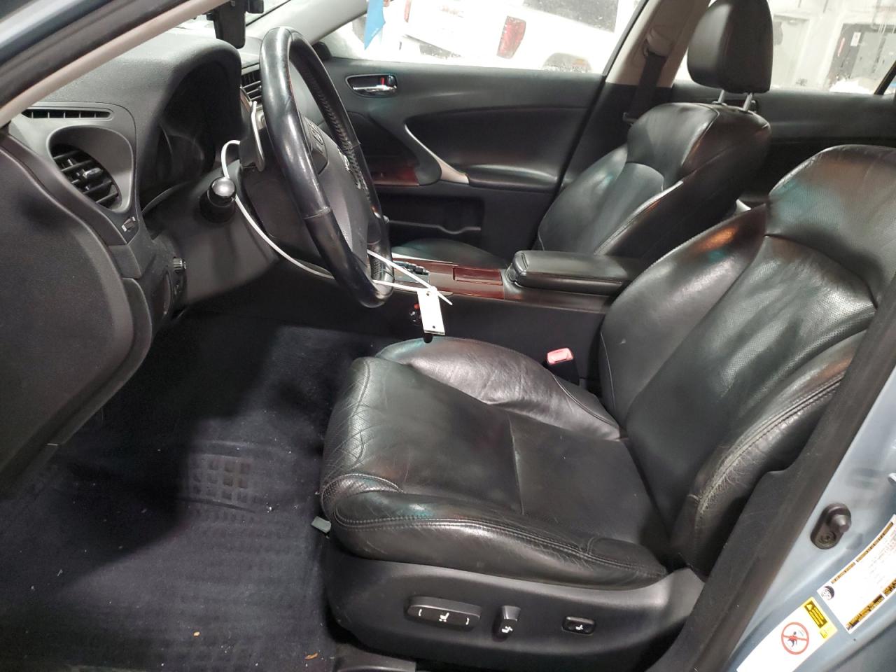 2006 Lexus IS - Image 7