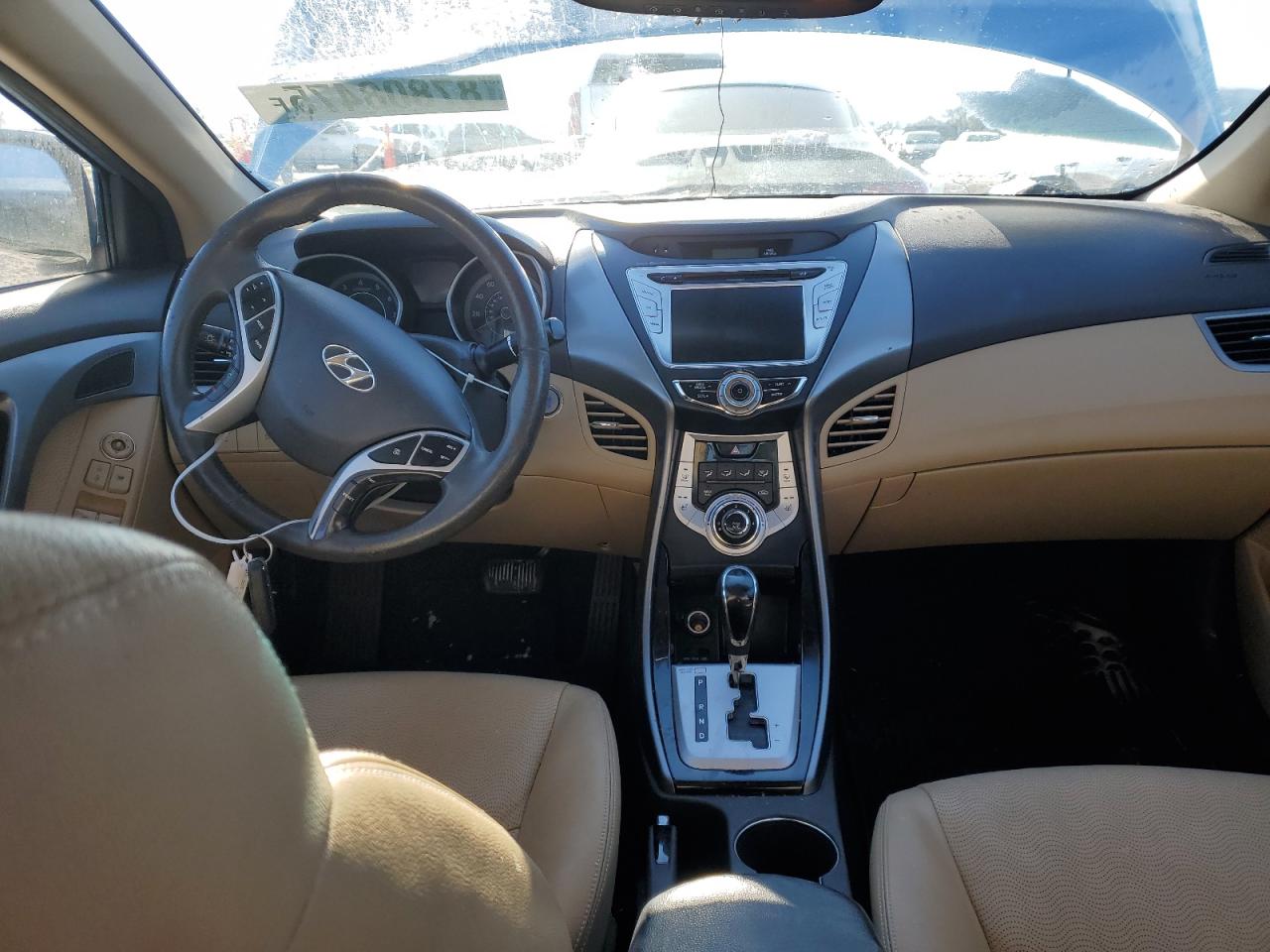 2012 Hyundai Elantra - Image 8